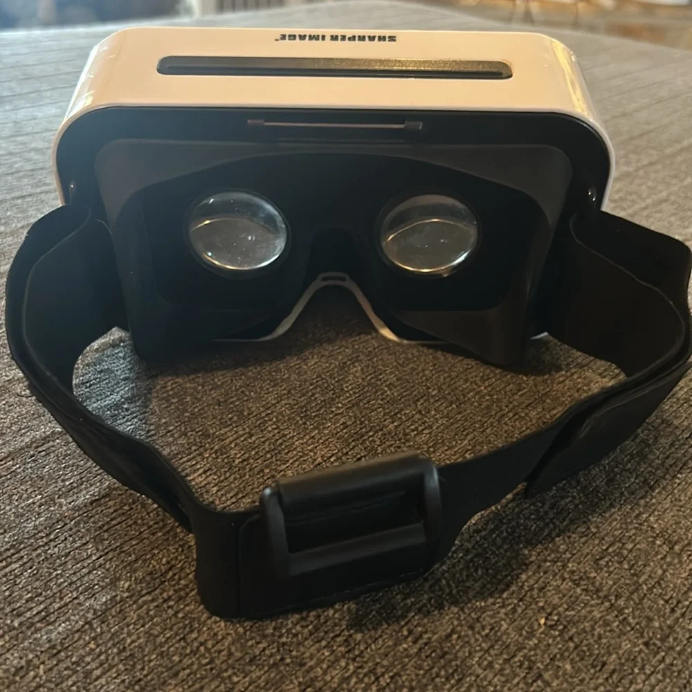 Sharper Image VR headset